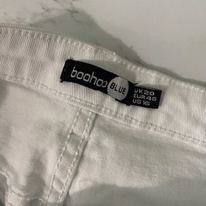 New white BooHoo jeans